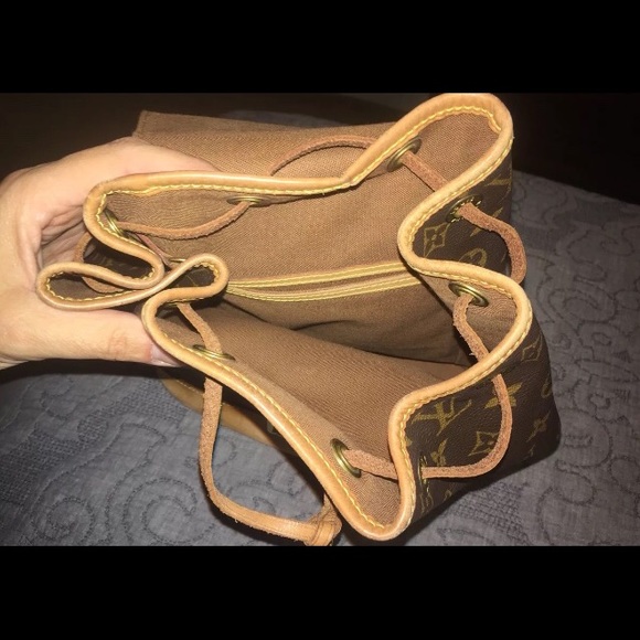 Louis Vuitton Montsouris MM backpack - Picture 4 of 8